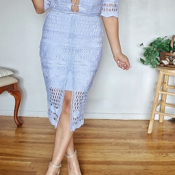 LAST 1| HEAVENLY BLUES CROCHET MIDI DRESS - Picture 6 of 8